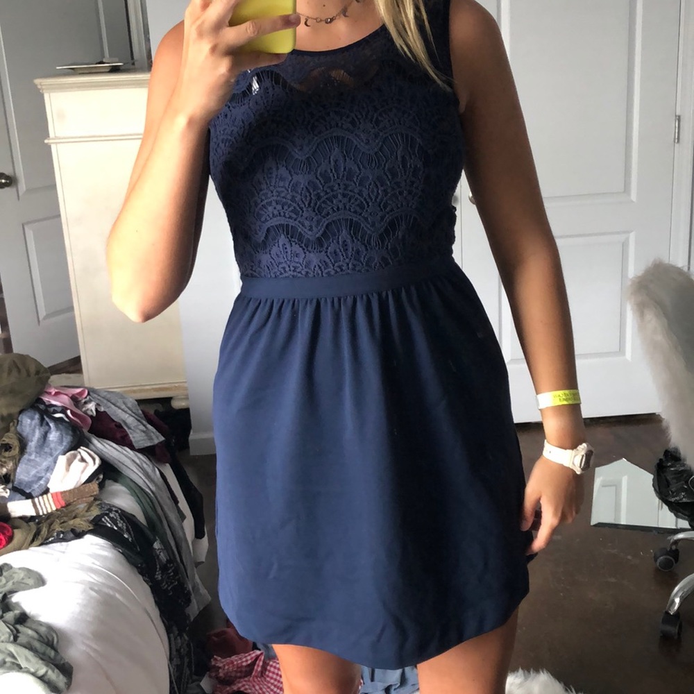 blue dress